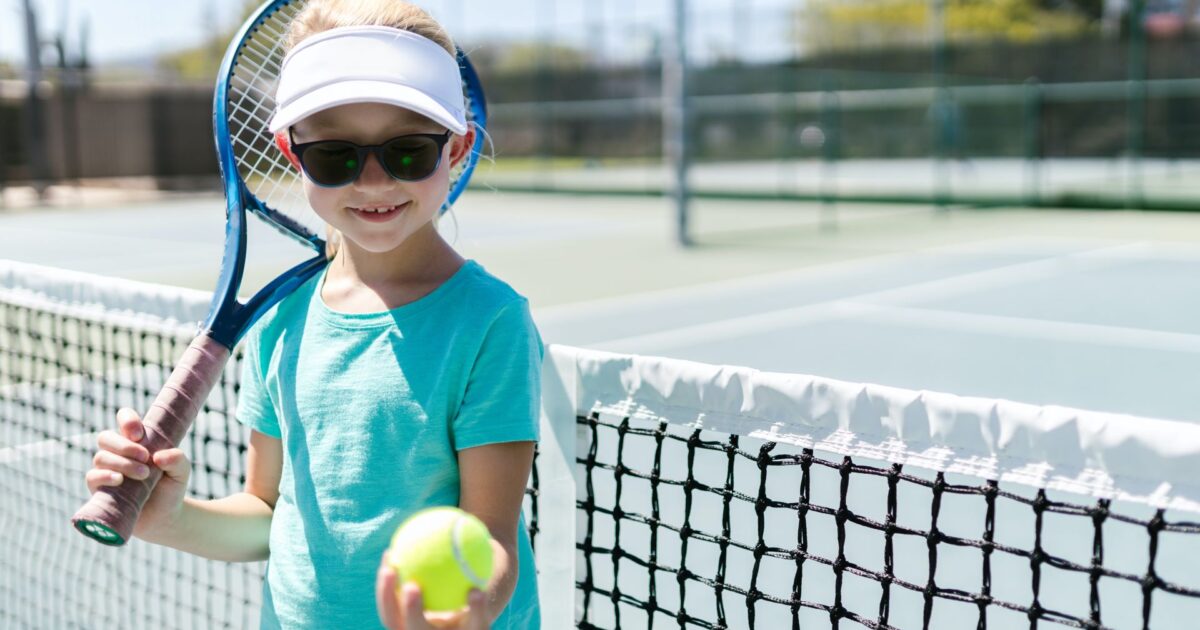 different-types-of-sunglasses-needed-for-different-sports-tennis